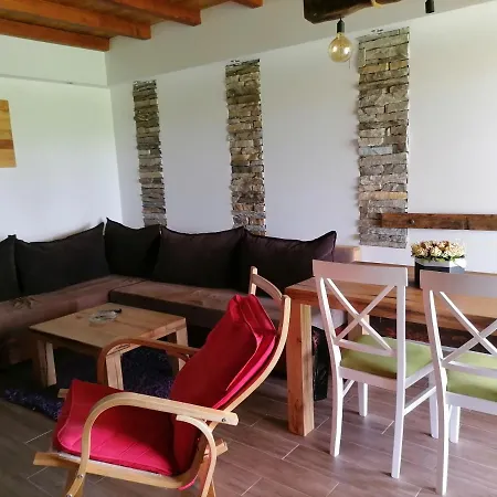 度假居 Ranc Terzic Seosko Turisticko Domacinstvo *